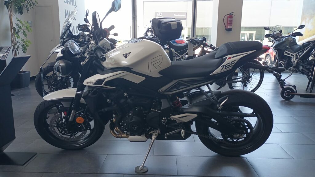 Triumph Street Triple 765 R