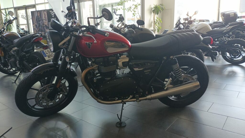 Triumph SPEED TWIN 900