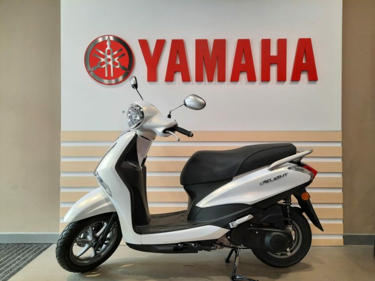 Yamaha Delight blanca scaled 1
