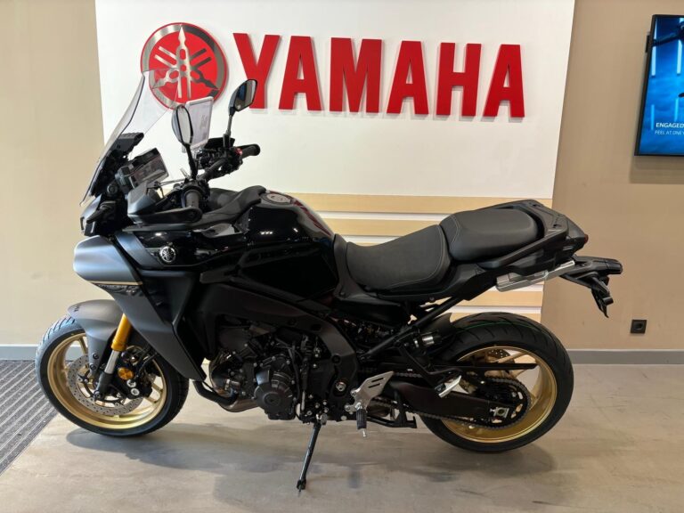 Yamaha Tracer 9 GT negra 1