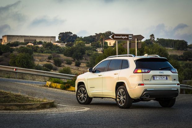 180906 Jeep New Cherokee Overland 25