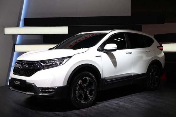 544-honda-cr-v-hybrid-600x400