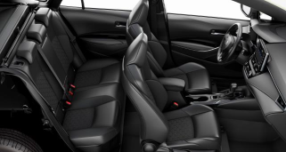 Suzuki Swace interior