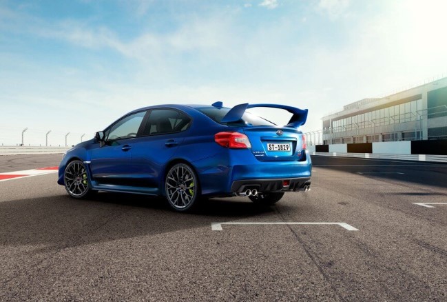 WRX STI 2018 trasera