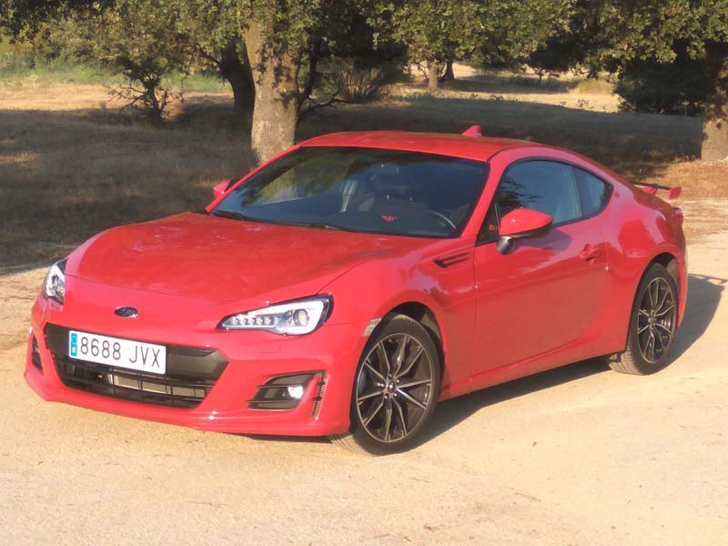 Subaru BRZ 2017, foto delantera