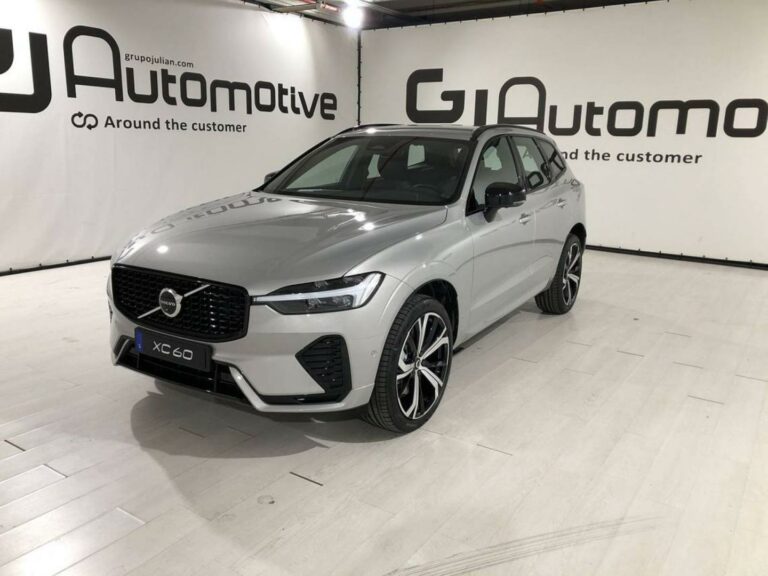 Volvo XC60 2.0 B4 D Plus Dark Auto
