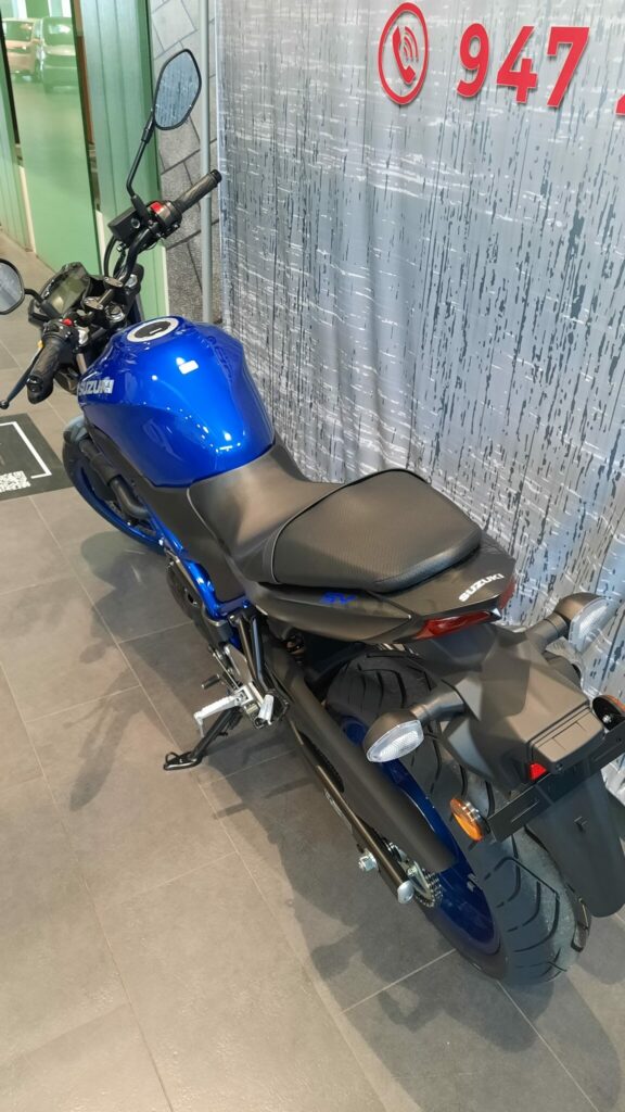 SUZUKI SV650