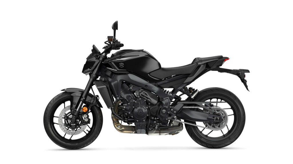 YAMAHA MT-09