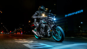 YAMAHA MT-10