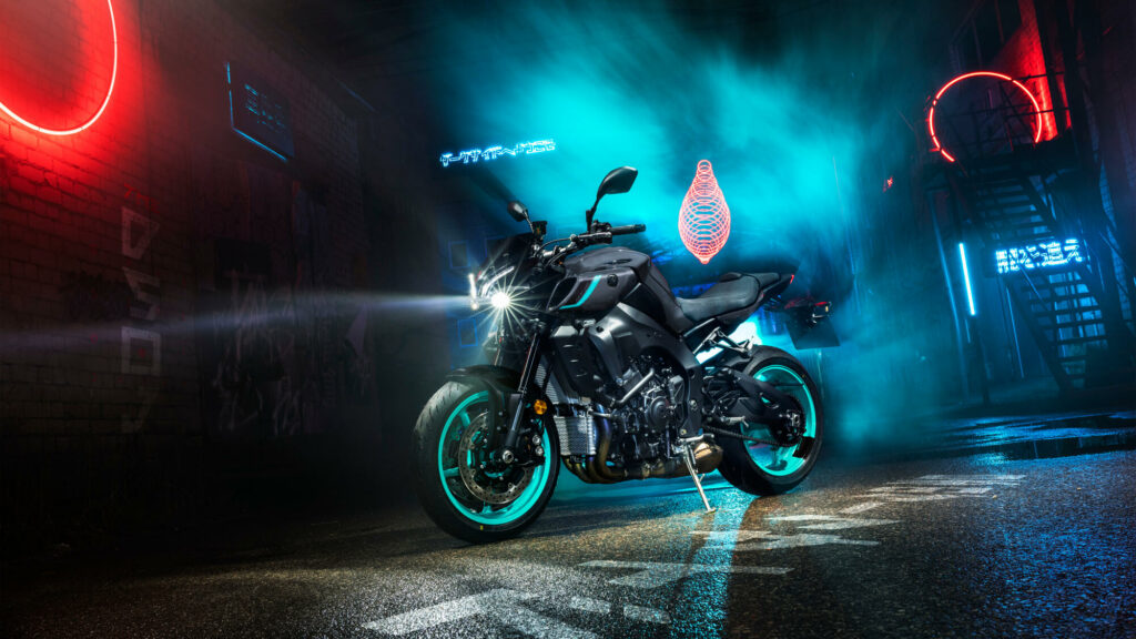 YAMAHA MT-10