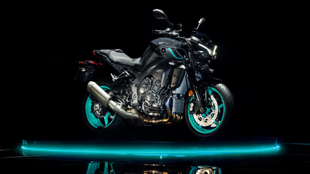 YAMAHA MT-10
