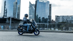 YAMAHA NMAX 125