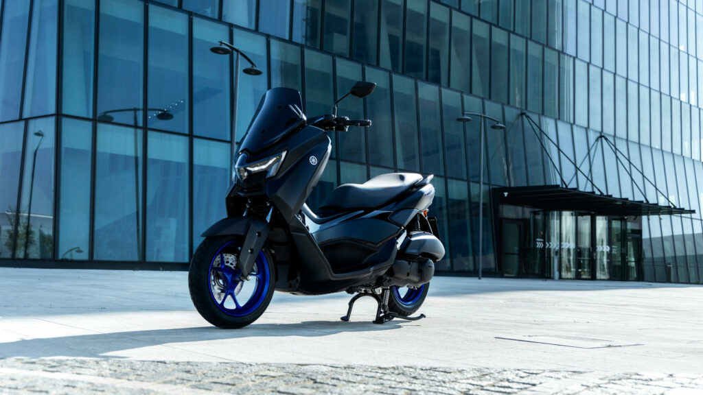 YAMAHA NMAX 125