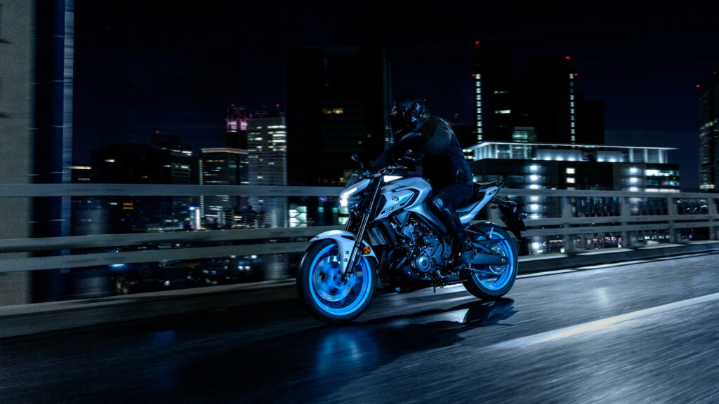 YAMAHA MT-03
