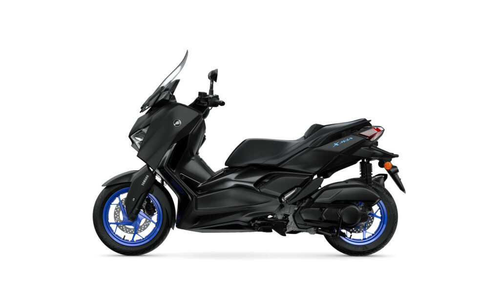 YAMAHA XMAX 125
