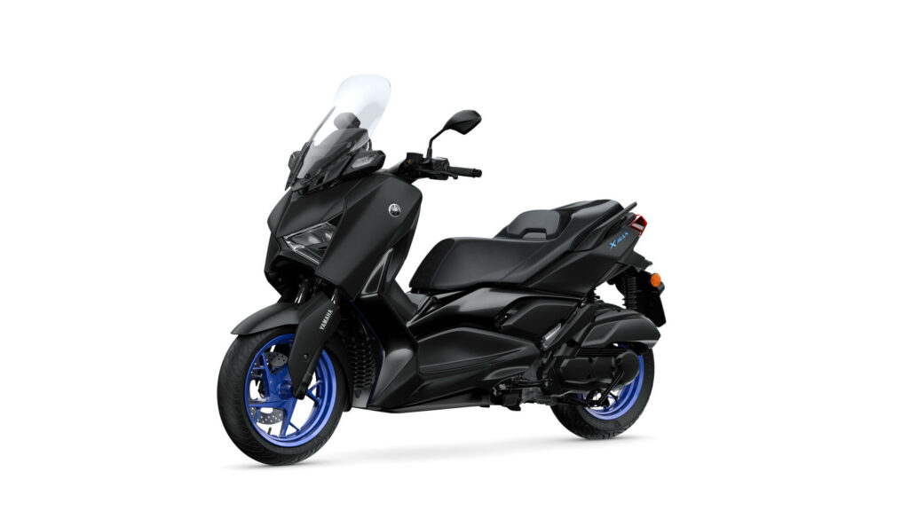 YAMAHA XMAX 125