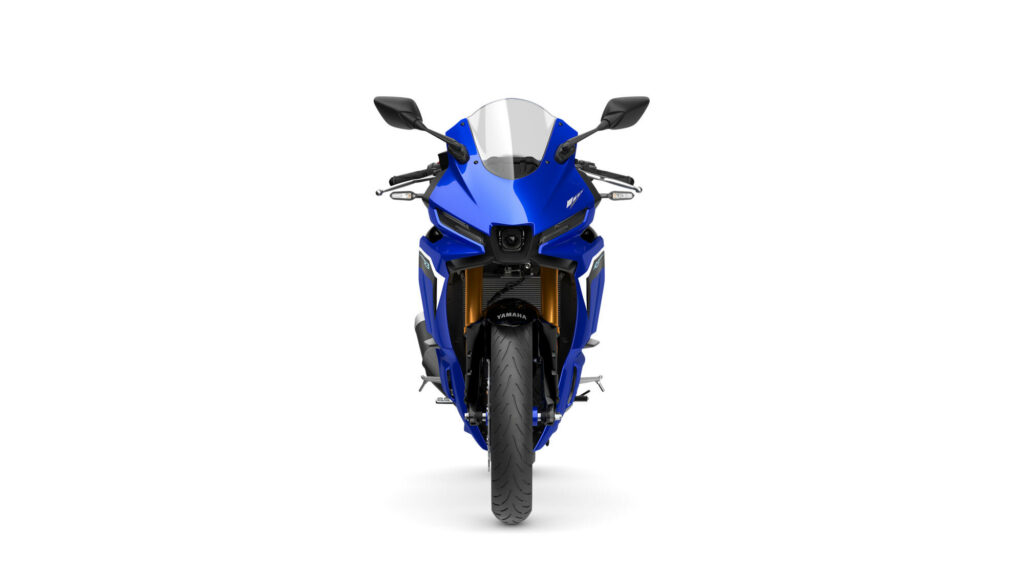 YAMAHA R3