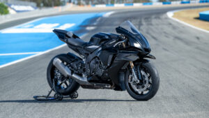 YAMAHA R1 RACE Tech Black