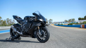 YAMAHA R1 RACE Tech Black