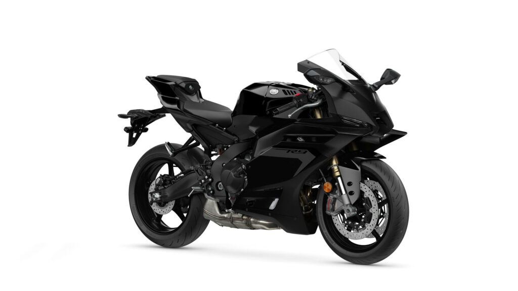 YAMAHA R9