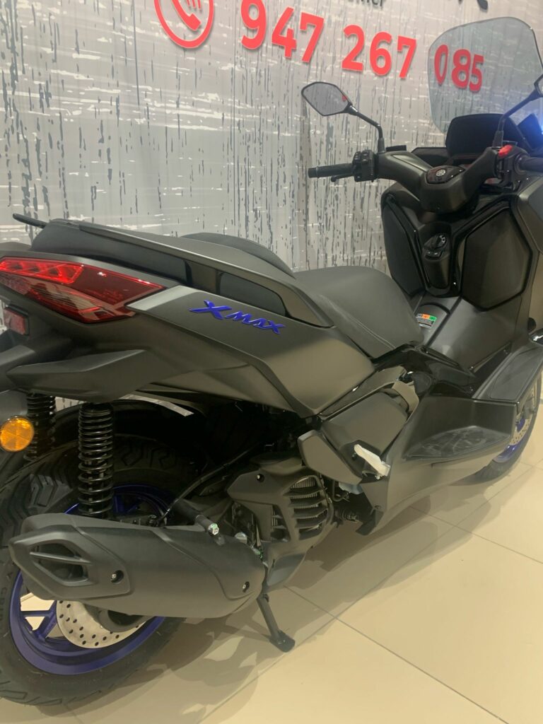 YAMAHA XMAX 125