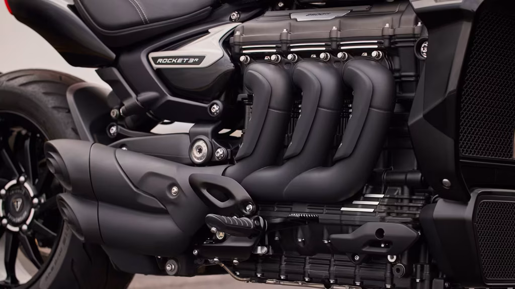 TRIUMPH ROCKET 3 STORM R