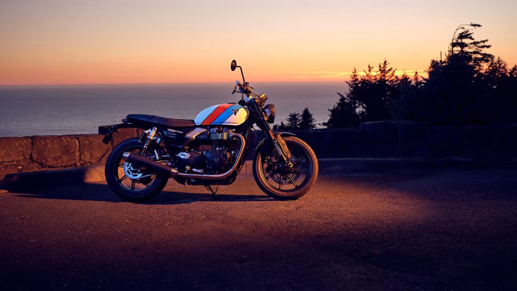 NUEVA SPEED TWIN 900