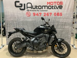 YAMAHA MT-09