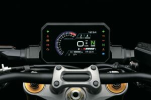 SUZUKI GSX-S1000
