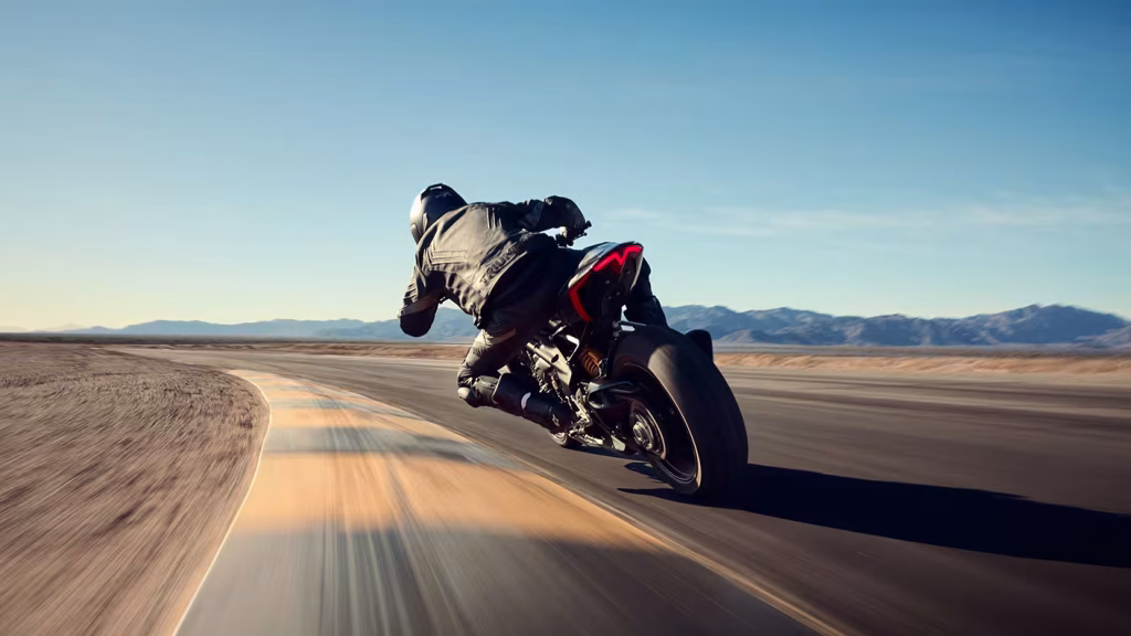 TRIUMPH SPEED TRIPLE 1200 RS