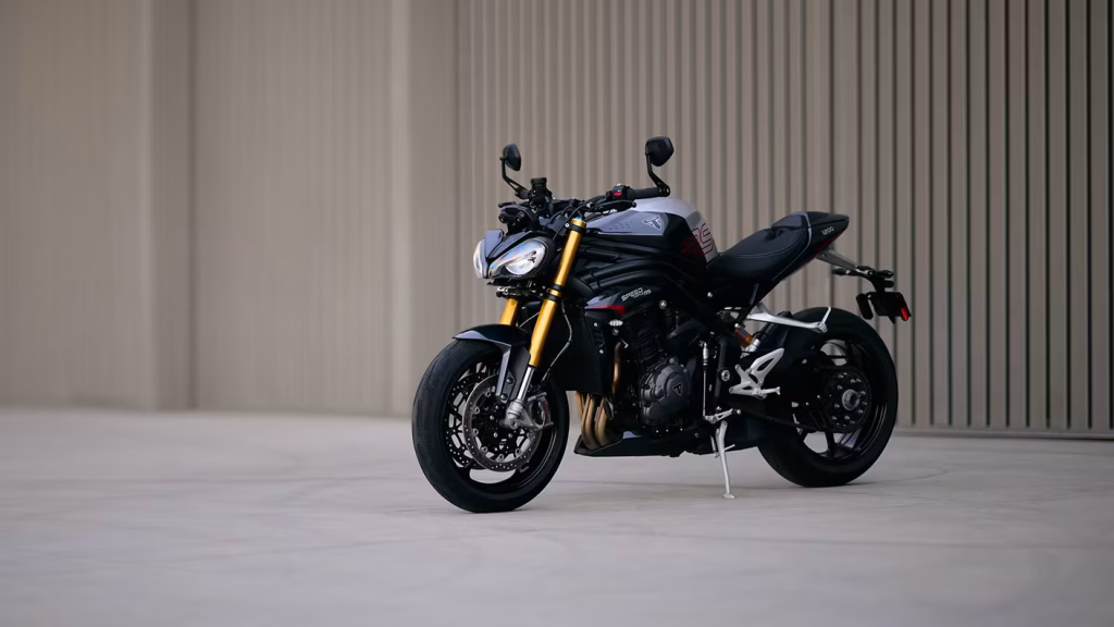 TRIUMPH SPEED TRIPLE 1200 RS