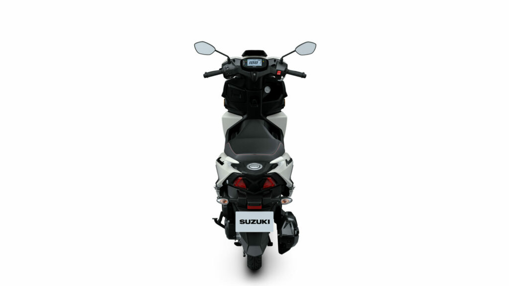SUZUKI AVENIS
