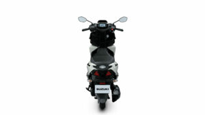 SUZUKI AVENIS