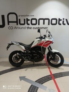 MOTOMORINI XCAPE 649