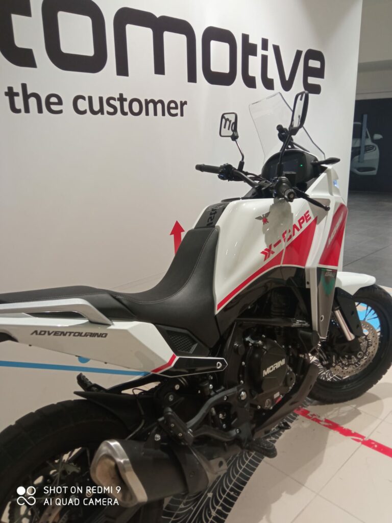 MOTOMORINI XCAPE 649