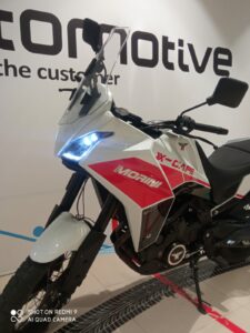 MOTOMORINI XCAPE 649