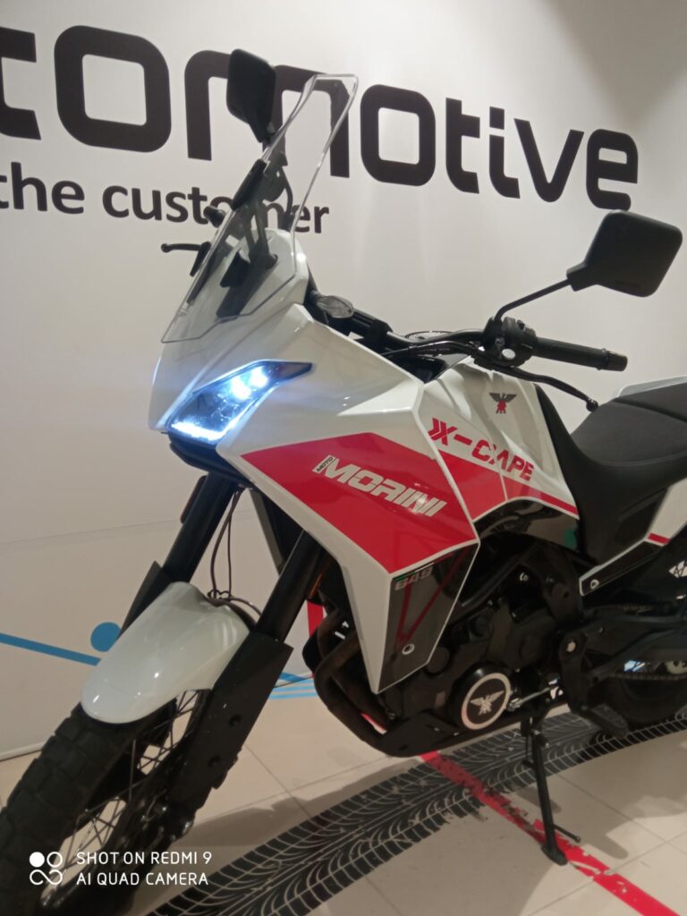 MOTOMORINI XCAPE 649