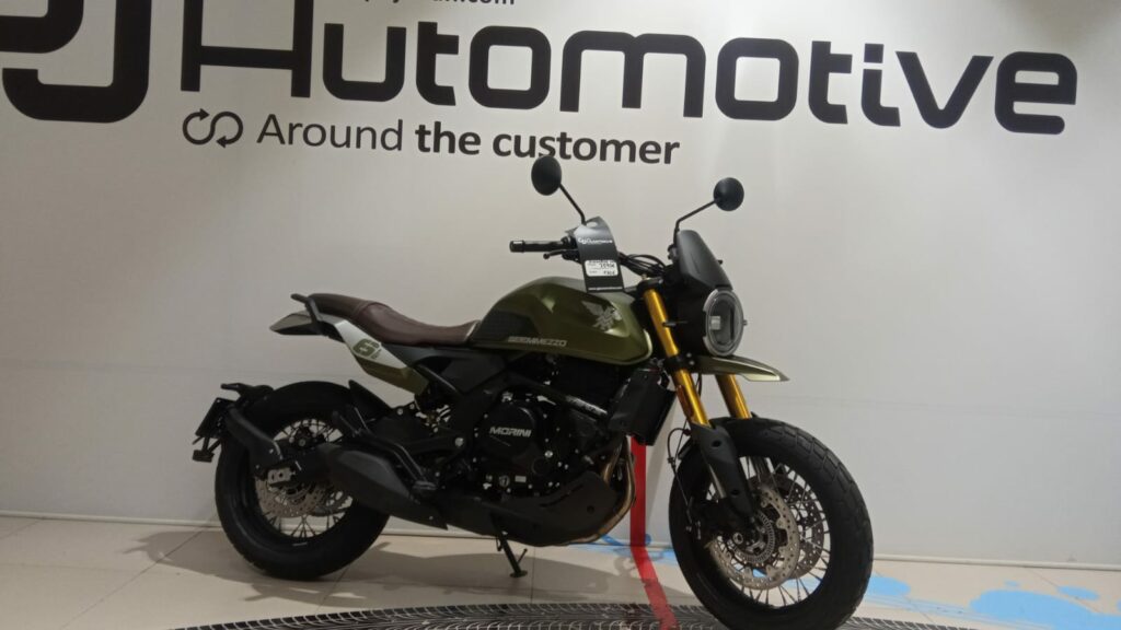 MOTOMORINI SEIEMMEZZO SCR