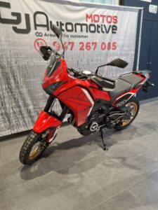 MOTOMORINI XCAPE 700