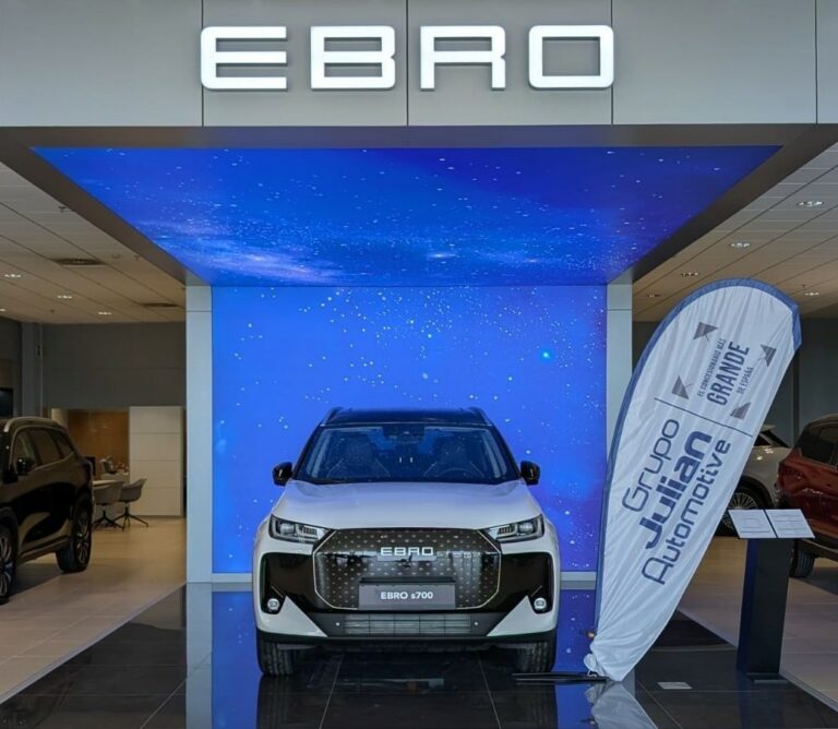 Nuevo EBRO s700 HEV en Grupo Julián Motor