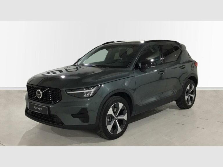 Volvo XC40 2.0 B3 G Plus Dark Auto