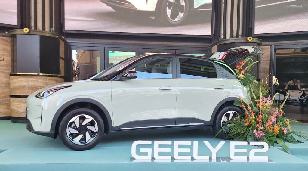 Presentación Geely E2