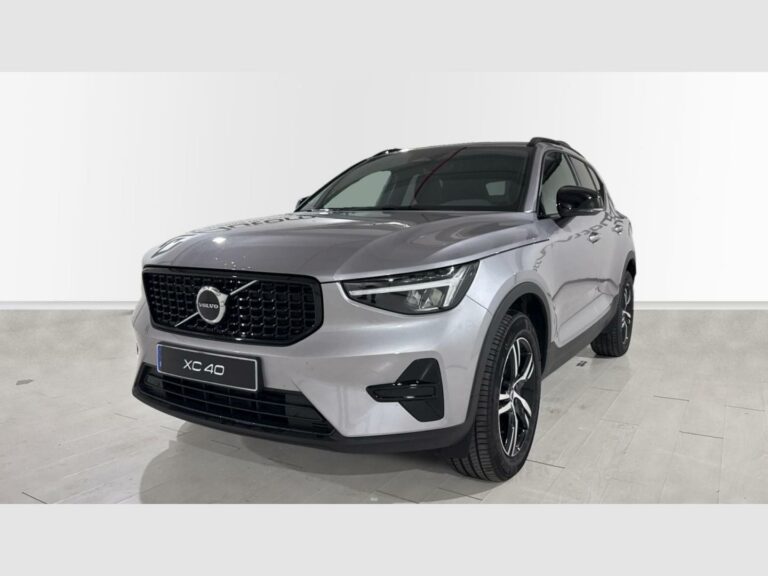 Volvo XC40 2.0 B3 G Plus Dark Auto
